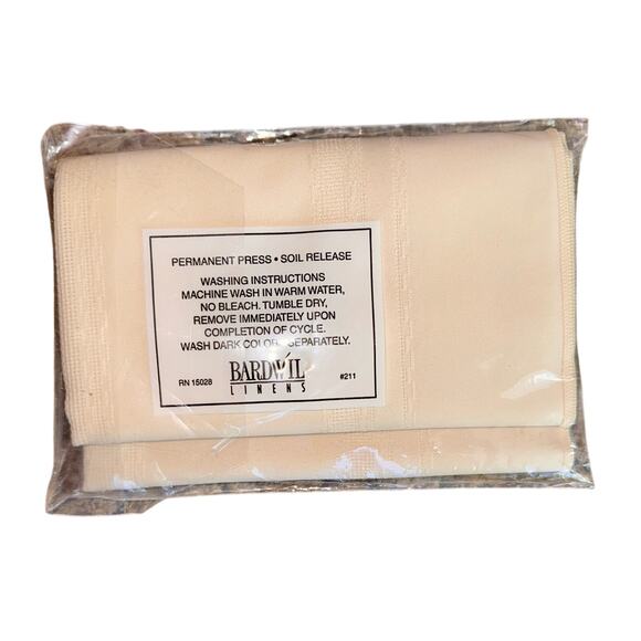 Bardwil Linens Beige Ecru Linen Napkins 17x17 Set of 4 NIP Permanent Press - Picture 2 of 3